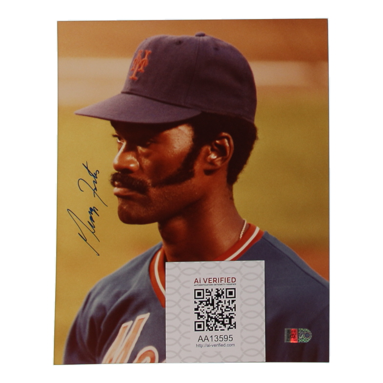 George Foster Signed Mets 8x10 Photo (AIV) at PristineAuction.com George Foster Signed Mets 8x10 Photo (AIV) at PristineAuction.com