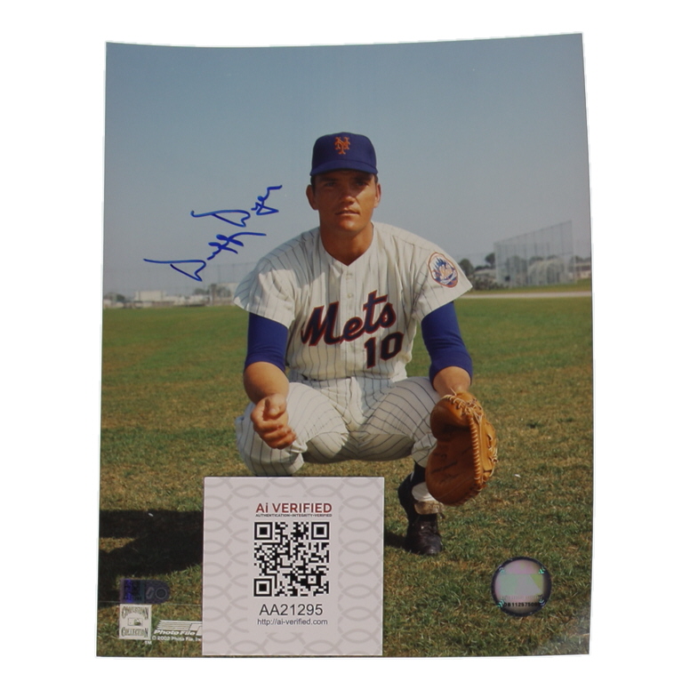 Duffy Dyer Signed Mets 8x10 Photo (AIV) at PristineAuction.com Duffy Dyer Signed Mets 8x10 Photo (AIV) at PristineAuction.com