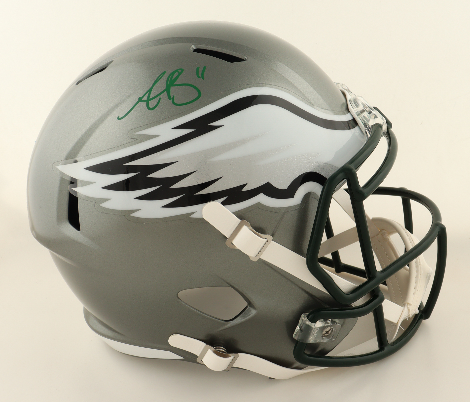 A. J. Brown Signed Eagles Full-Size Flash Alternate Speed Helmet (Beckett) at PristineAuction.com A. J. Brown Signed Eagles Full-Size Flash Alternate Speed Helmet (Beckett) at PristineAuction.com