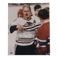 Bobby Hull signed Blackhawks 16x20 Photo Inscribed "The Golden Jet" (Fanatics) at PristineAuction.com