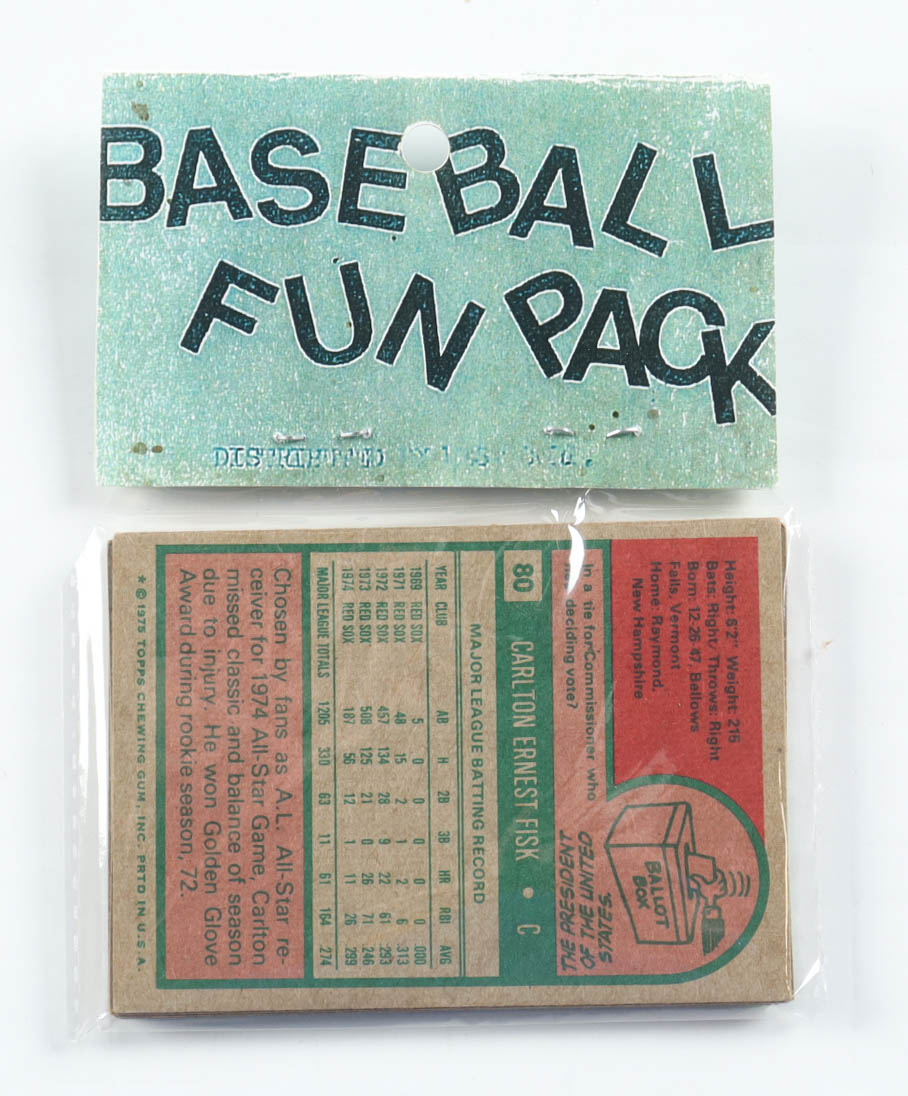 1975 Topps Baseball Card Fun Pack with (10) Cards at PristineAuction.com 1975 Topps Baseball Card Fun Pack with (10) Cards at PristineAuction.com