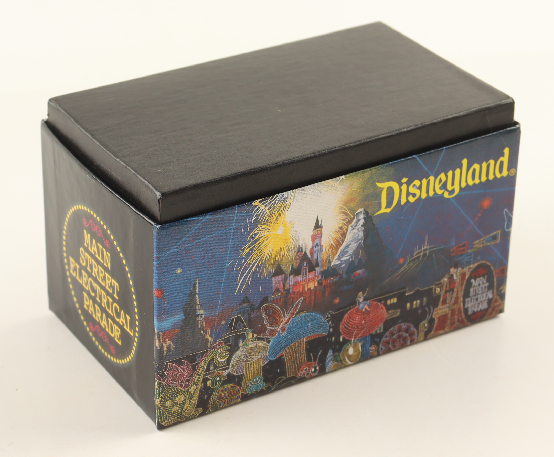 Disney Vintage Retired Main Street Electrical Parade Used Lightbulb Display at PristineAuction.com Disney Vintage Retired Main Street Electrical Parade Used Lightbulb Display at PristineAuction.com