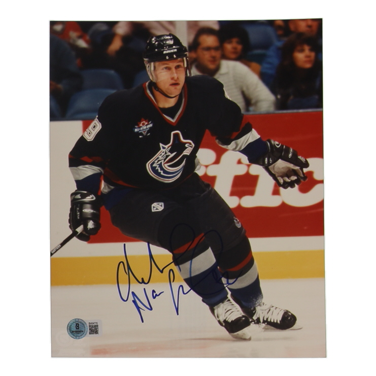 Markus Naslund Signed Canucks 8x10 Photo (Beckett) at PristineAuction.com Markus Naslund Signed Canucks 8x10 Photo (Beckett) at PristineAuction.com