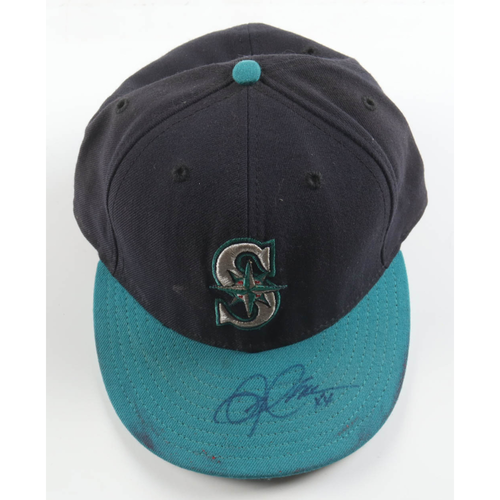 Mike Cameron Signed Mariners Logo Fitted Hat (Beckett) at PristineAuction.com