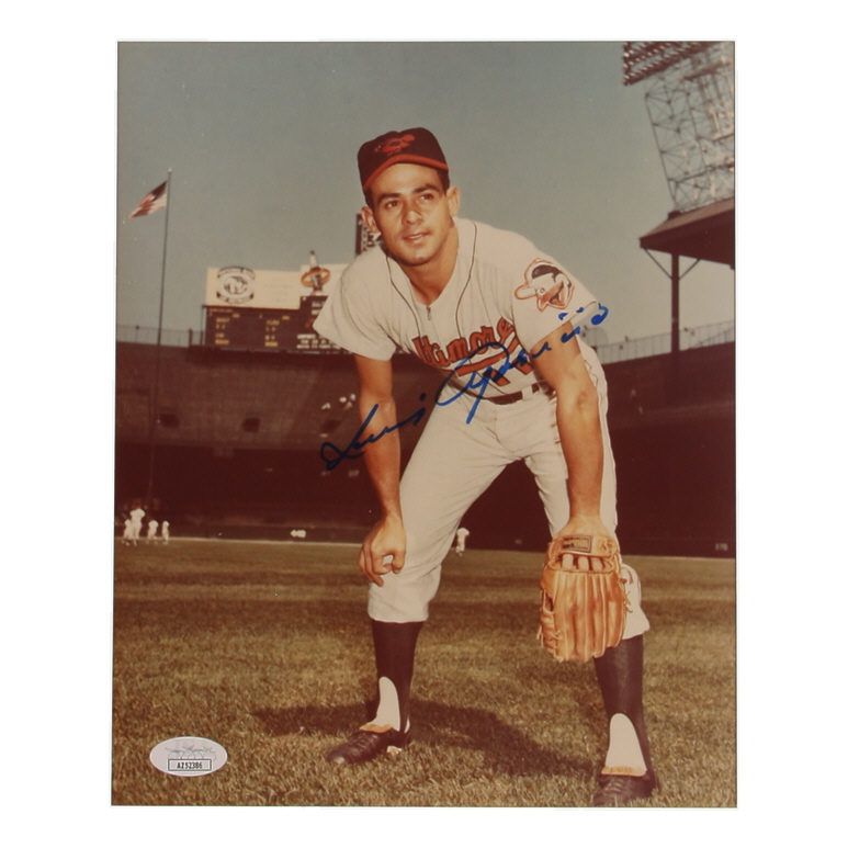 Luis Aparicio Signed Orioles 8x10 Photo (JSA) at PristineAuction.com Luis Aparicio Signed Orioles 8x10 Photo (JSA) at PristineAuction.com