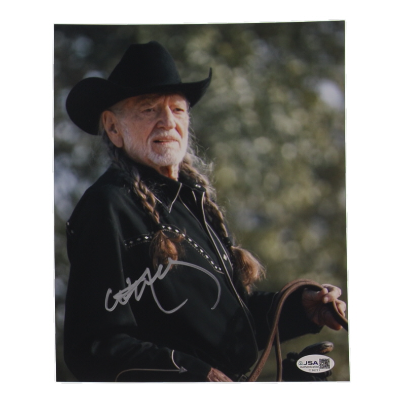 Willie Nelson Signed 8x10 Photo (JSA) at PristineAuction.com Willie Nelson Signed 8x10 Photo (JSA) at PristineAuction.com