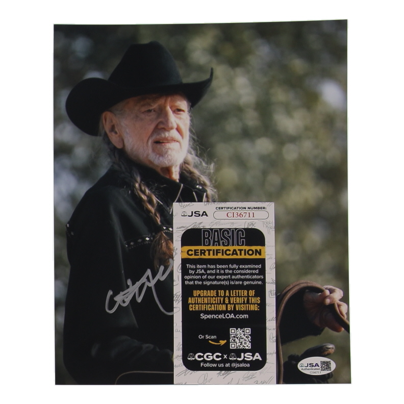 Willie Nelson Signed 8x10 Photo (JSA) at PristineAuction.com Willie Nelson Signed 8x10 Photo (JSA) at PristineAuction.com