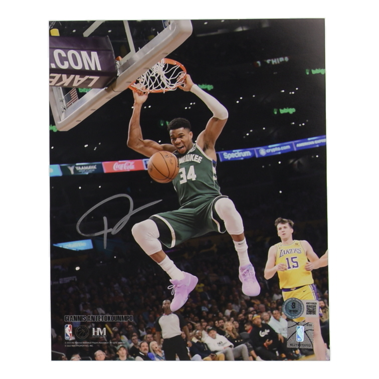 Giannis Antetokounmpo Signed Bucks 8x10 Photo (Beckett) at PristineAuction.com Giannis Antetokounmpo Signed Bucks 8x10 Photo (Beckett) at PristineAuction.com