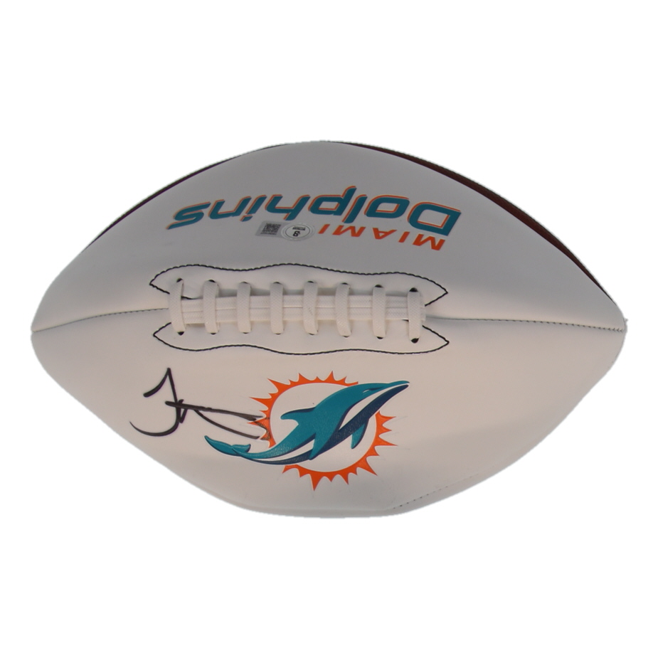 Tyreek Hill Signed Dolphins Logo Football (Beckett) at PristineAuction.com Tyreek Hill Signed Dolphins Logo Football (Beckett) at PristineAuction.com