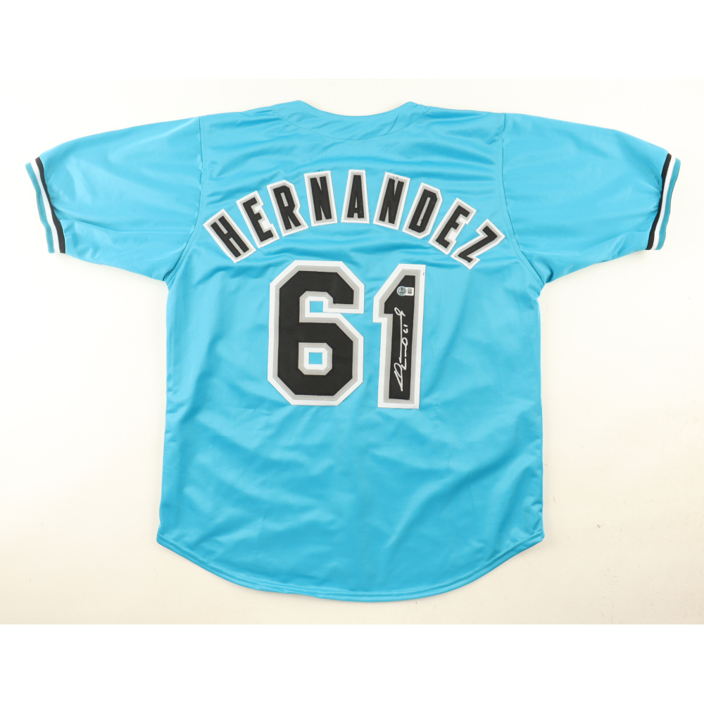 Livan Hernandez Signed Jersey (Beckett) at PristineAuction.com