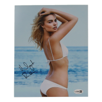 Margot Robbie Signed 8x10 Photo (JSA) at PristineAuction.com