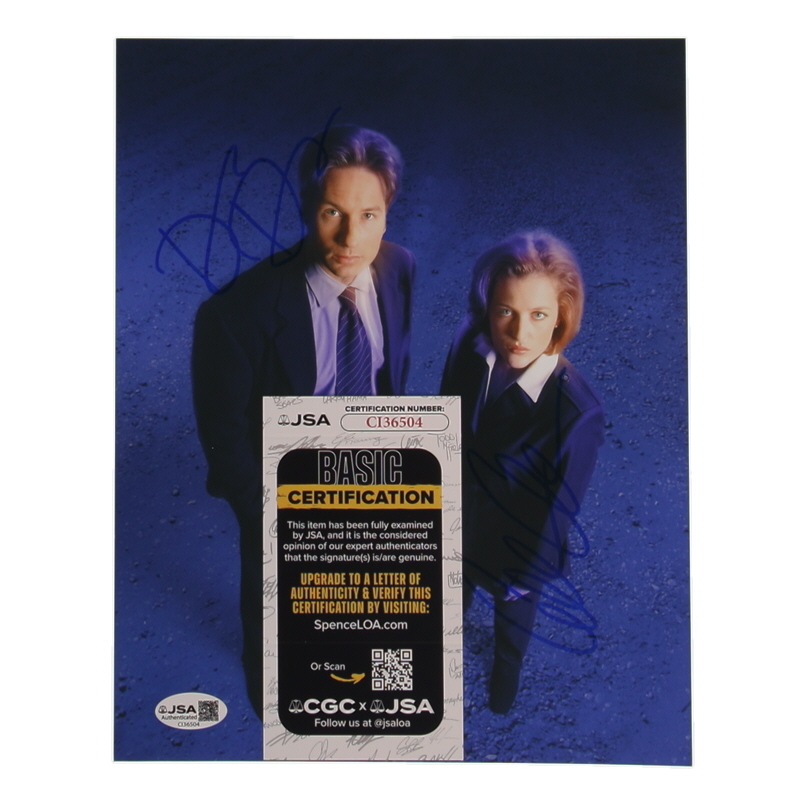 David Duchovny & Gillian Anderson Signed "The X-Files" 8x10 Photo (JSA) at PristineAuction.com David Duchovny & Gillian Anderson Signed "The X-Files" 8x10 Photo (JSA) at PristineAuction.com