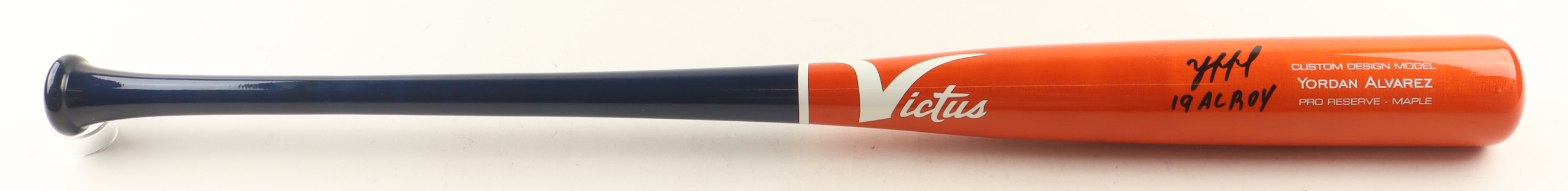 Yordan Alvarez Signed Victus Player Model Bat Inscribed "19 AL ROY" (Beckett) at PristineAuction.com Yordan Alvarez Signed Victus Player Model Bat Inscribed "19 AL ROY" (Beckett) at PristineAuction.com