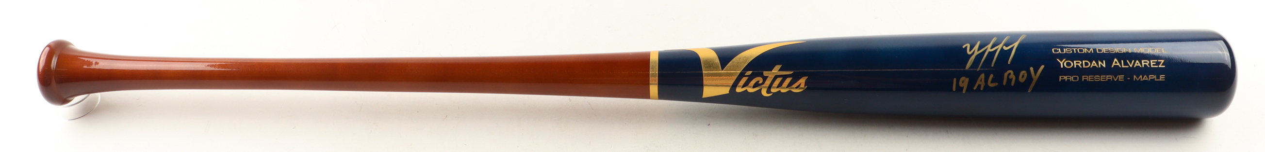 Yordan Alvarez Signed Victus Player Model Bat Inscribed "19 AL ROY" (Beckett) at PristineAuction.com Yordan Alvarez Signed Victus Player Model Bat Inscribed "19 AL ROY" (Beckett) at PristineAuction.com
