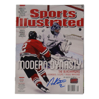 Duncan Keith Signed 2015 Sports Illustrated Magazine (YSMS) at PristineAuction.com