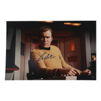 William Shatner Signed "Star Trek" 11x17 Photo (Authentic Ink) at PristineAuction.com
