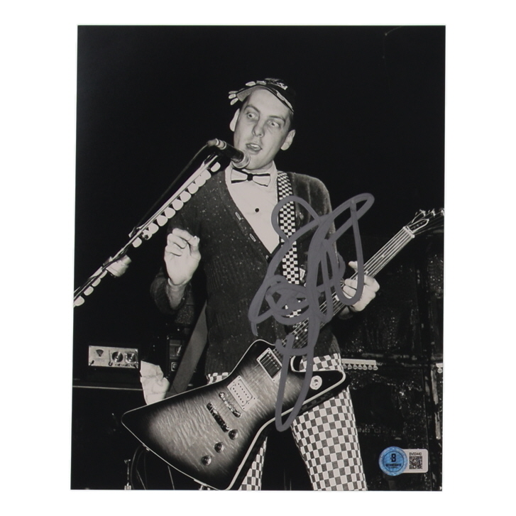 Rick Nielsen Signed 8x10 Photo (Beckett) at PristineAuction.com Rick Nielsen Signed 8x10 Photo (Beckett) at PristineAuction.com