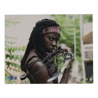 Danai Gurira Signed "The Walking Dead" 8x10 Photo (Beckett) at PristineAuction.com