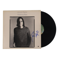 James Taylor Signed "Walking Man" Vinyl Album Jacket With Record (Beckett) at PristineAuction.com