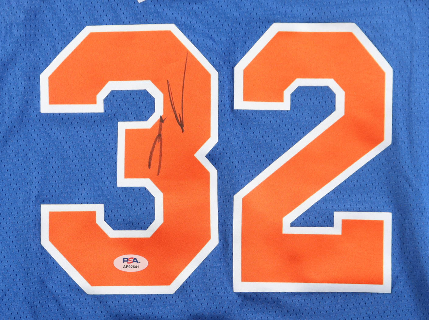 Karl-Anthony Towns Signed Knicks Nike Authentic Jersey (PSA) at PristineAuction.com Karl-Anthony Towns Signed Knicks Nike Authentic Jersey (PSA) at PristineAuction.com