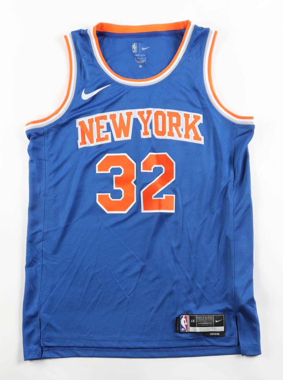 Karl-Anthony Towns Signed Knicks Nike Authentic Jersey (PSA) at PristineAuction.com Karl-Anthony Towns Signed Knicks Nike Authentic Jersey (PSA) at PristineAuction.com
