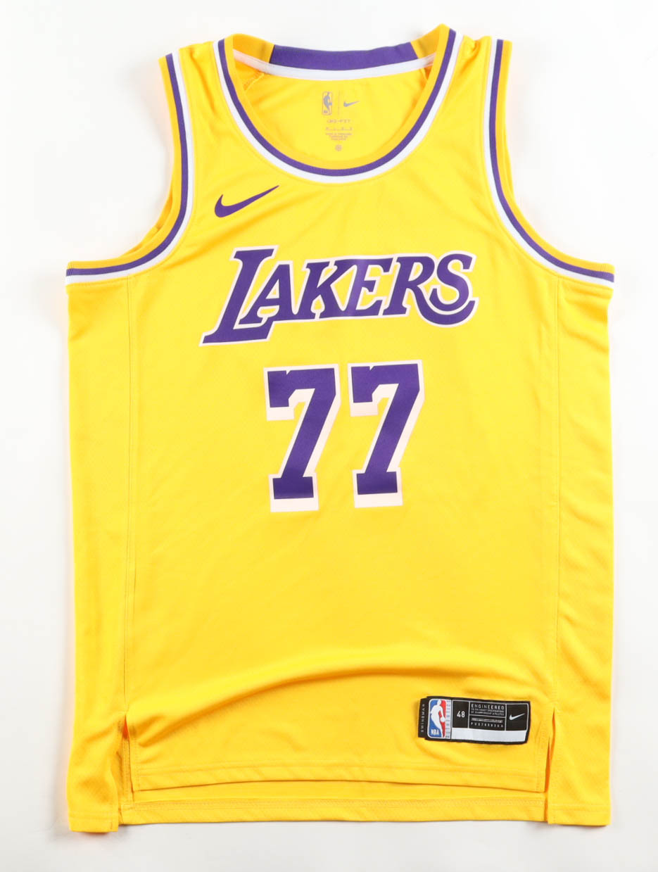 Luka Doncic Signed Lakers Nike Authentic Jersey (PSA) at PristineAuction.com Luka Doncic Signed Lakers Nike Authentic Jersey (PSA) at PristineAuction.com