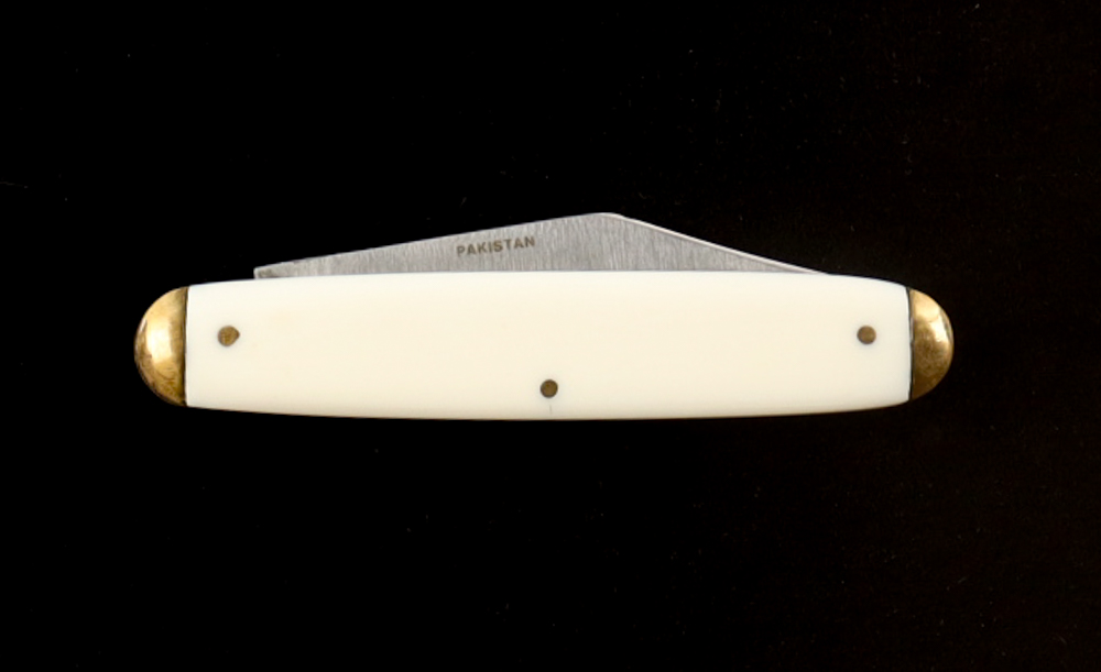 Vintage Babe Ruth New York Yankees Pocket Knife at PristineAuction.com Vintage Babe Ruth New York Yankees Pocket Knife at PristineAuction.com