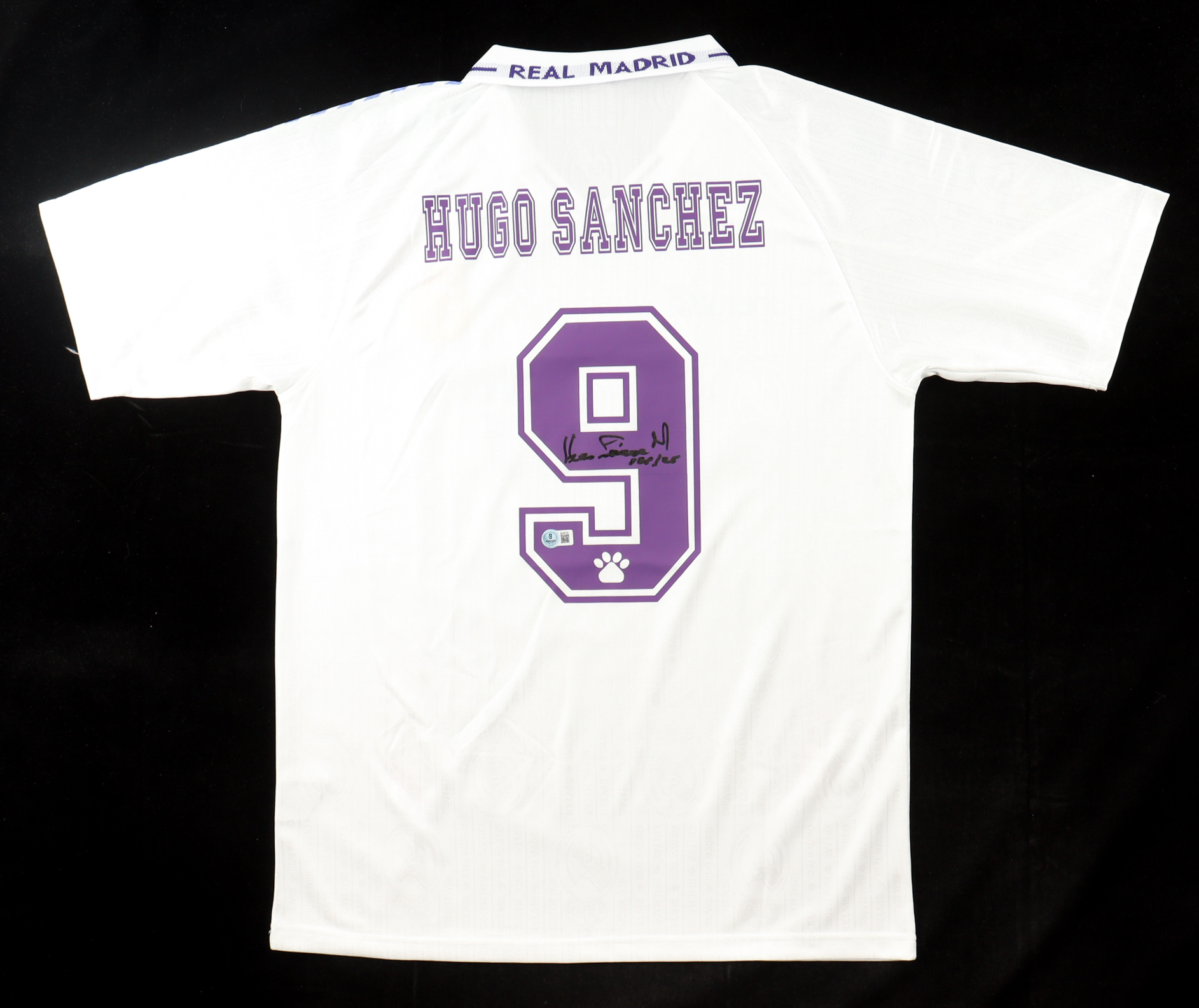 Hugo Sanchez Signed Real Madrid Kelme Authentic Jersey Inscribed "Sep/24" (Beckett) at PristineAuction.com Hugo Sanchez Signed Real Madrid Kelme Authentic Jersey Inscribed "Sep/24" (Beckett) at PristineAuction.com