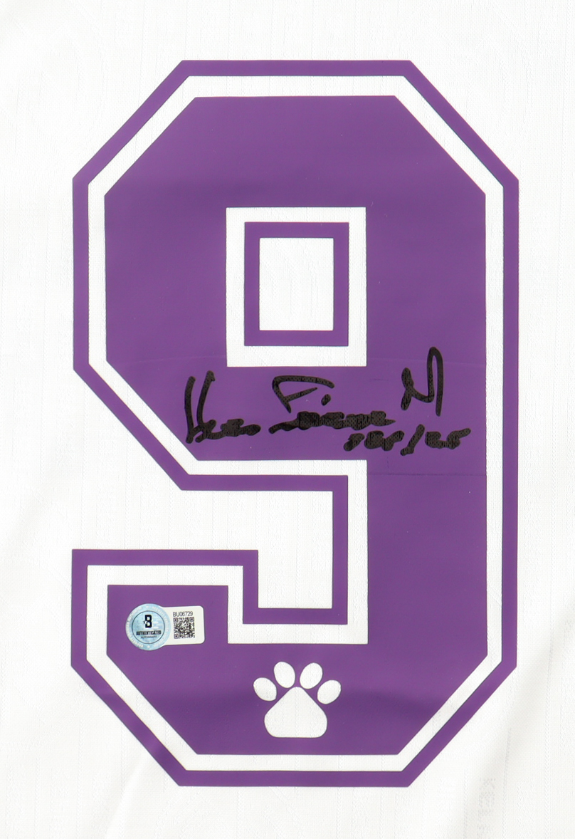 Hugo Sanchez Signed Real Madrid Kelme Authentic Jersey Inscribed "Sep/24" (Beckett) at PristineAuction.com Hugo Sanchez Signed Real Madrid Kelme Authentic Jersey Inscribed "Sep/24" (Beckett) at PristineAuction.com