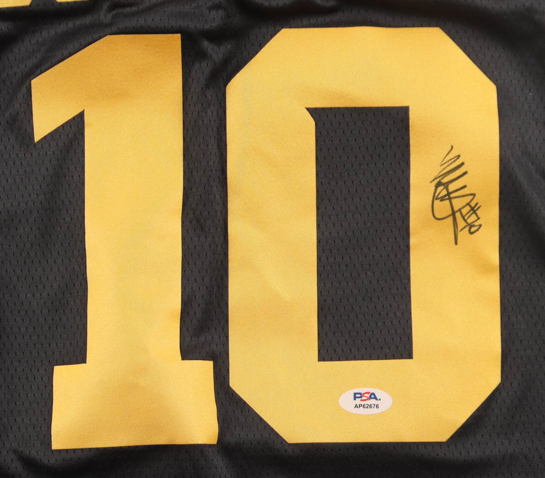 Megan Gustafson Signed Jersey (PSA) at PristineAuction.com Megan Gustafson Signed Jersey (PSA) at PristineAuction.com