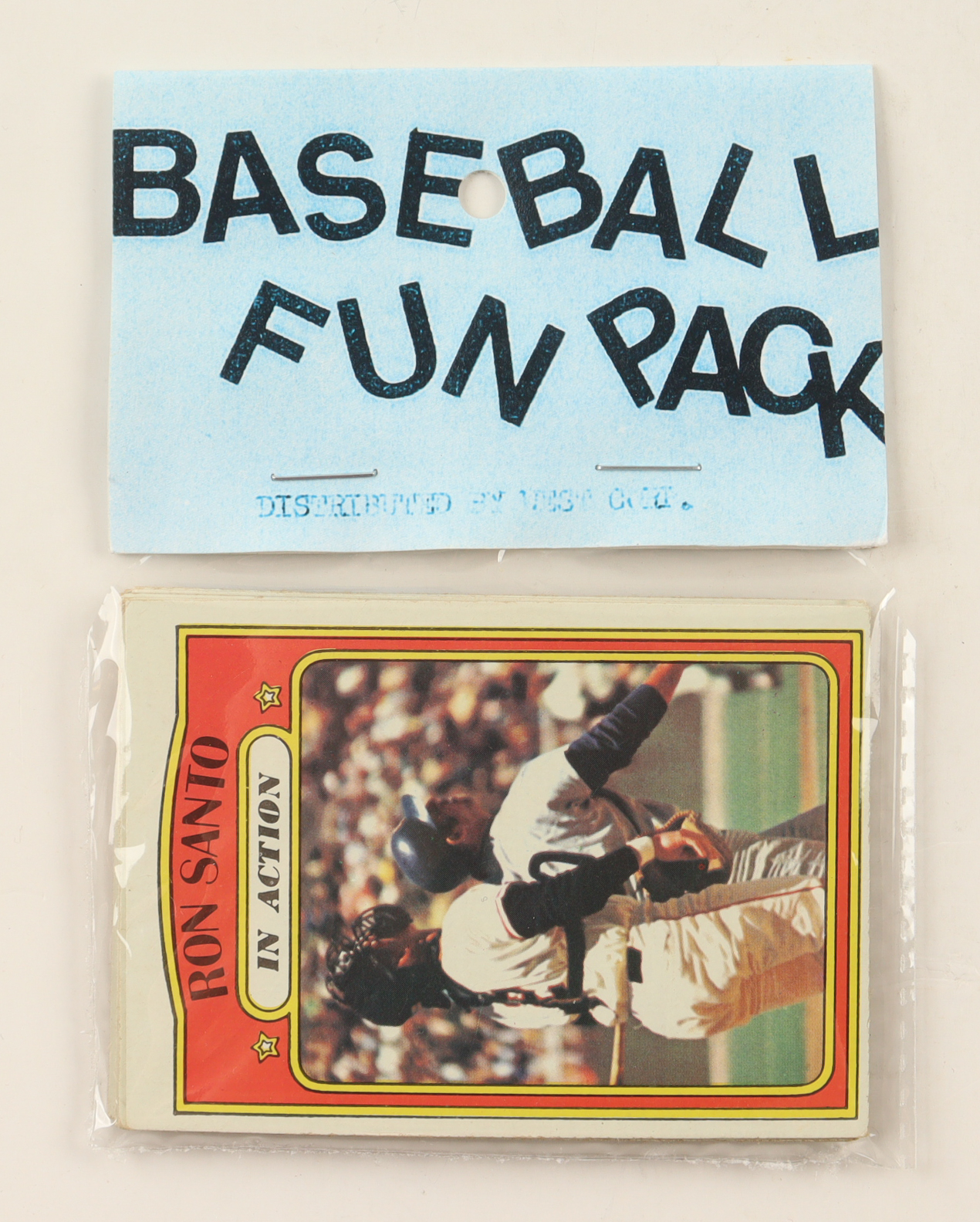 1972 Topps Baseball Card Fun Pack with (10) Cards at PristineAuction.com 1972 Topps Baseball Card Fun Pack with (10) Cards at PristineAuction.com