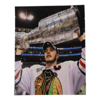 Jonathan Toews Signed Blackhawks 16x20 Photo (Beckett) at PristineAuction.com