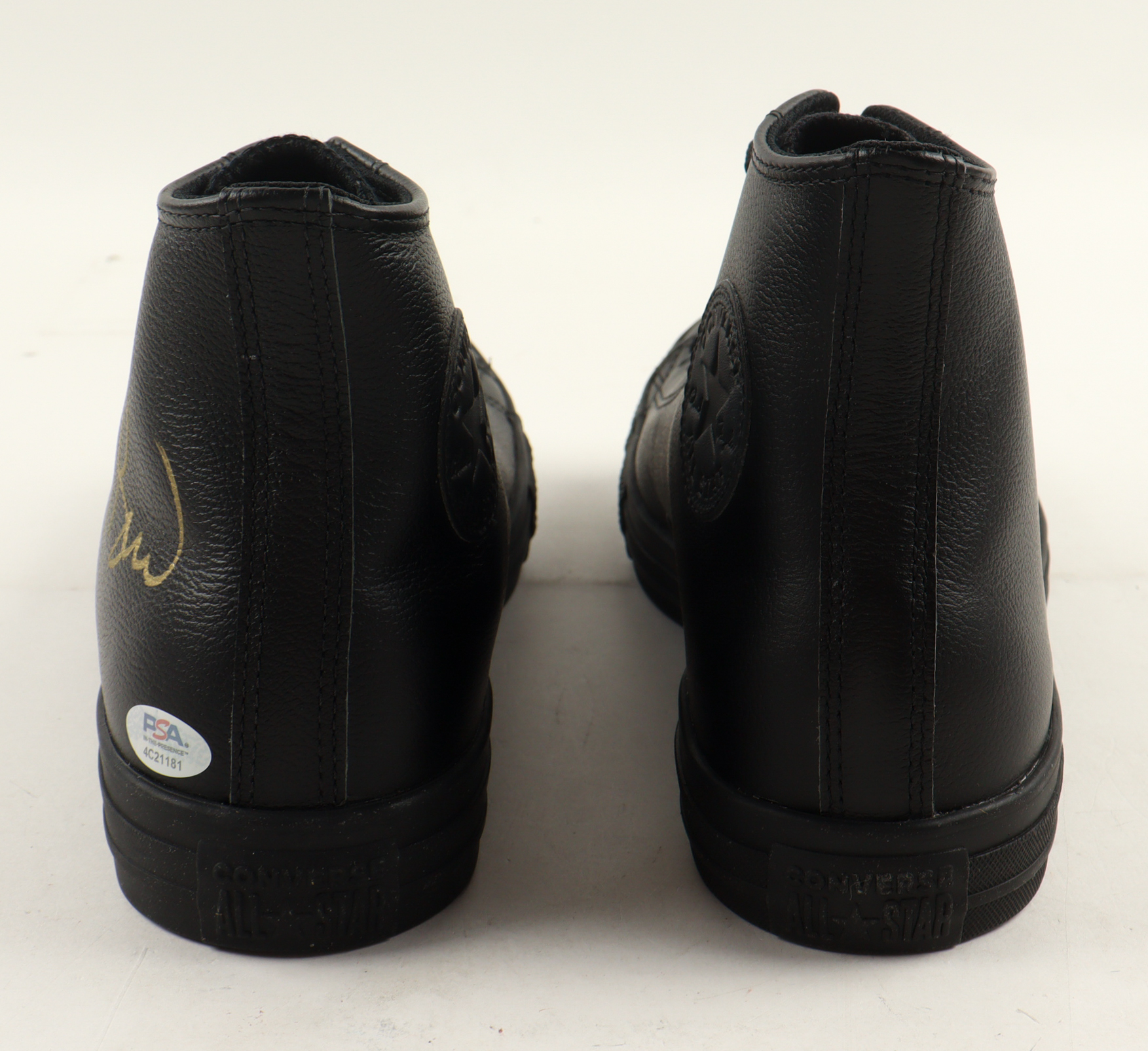Larry Bird Signed Set of (2) Converse All Star Black Leather Basketball Shoes (PSA) at PristineAuction.com Larry Bird Signed Set of (2) Converse All Star Black Leather Basketball Shoes (PSA) at PristineAuction.com