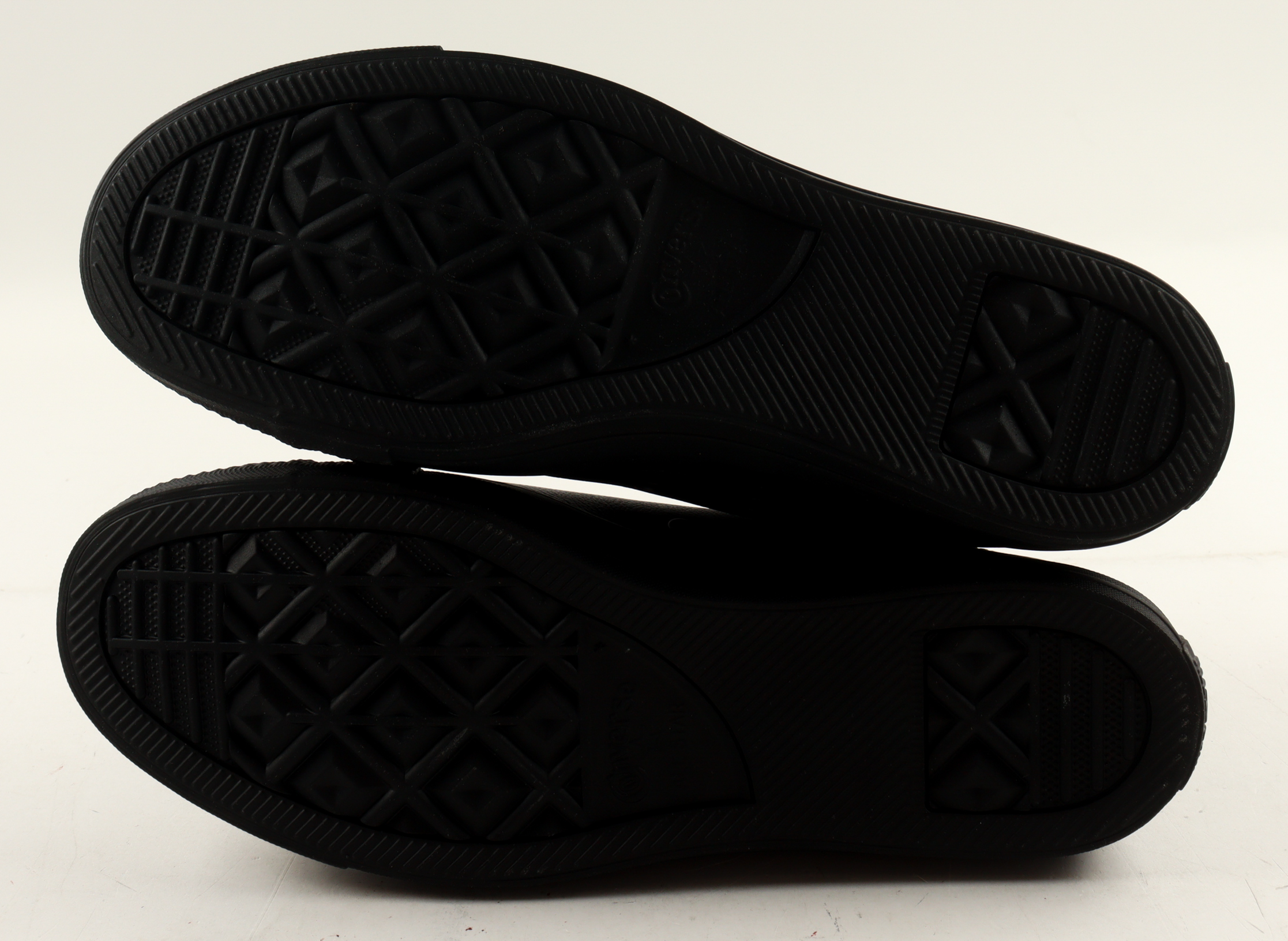 Larry Bird Signed Set of (2) Converse All Star Black Leather Basketball Shoes (PSA) at PristineAuction.com Larry Bird Signed Set of (2) Converse All Star Black Leather Basketball Shoes (PSA) at PristineAuction.com