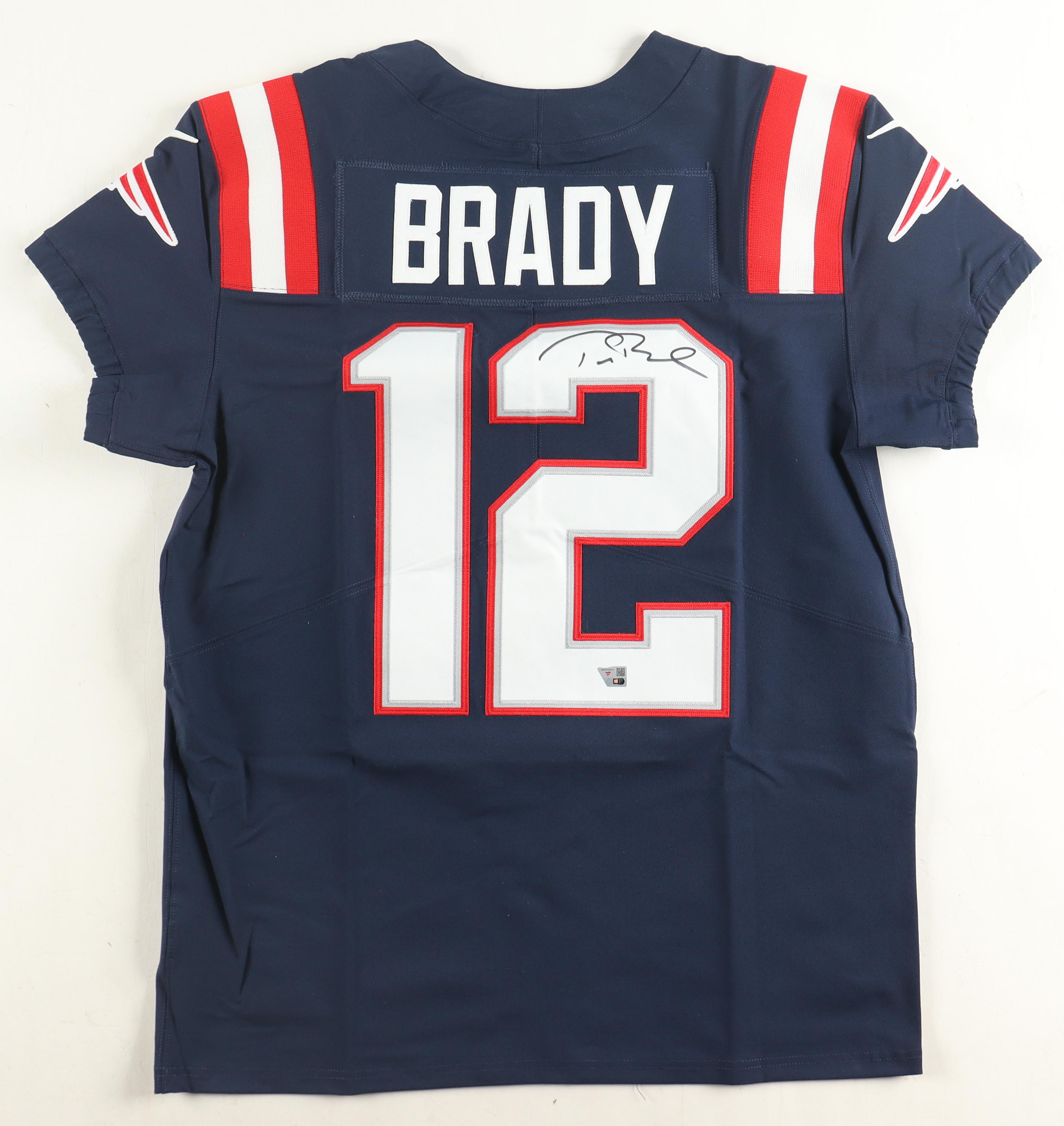 Tom Brady Signed Patriots Nike Elite Authentic Jersey (Fanatics & GOAT) at PristineAuction.com Tom Brady Signed Patriots Nike Elite Authentic Jersey (Fanatics & GOAT) at PristineAuction.com