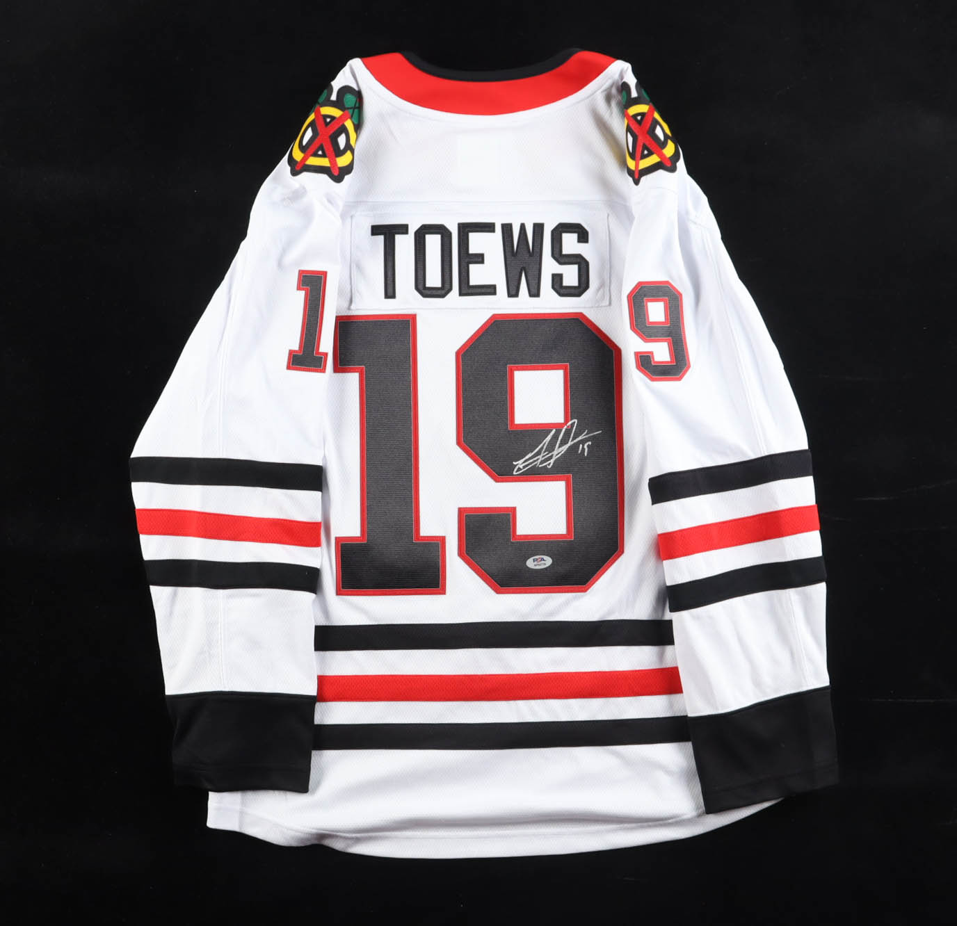 Jonathan Toews Signed Blackhawks Fanatics Authentic Captain's Jersey (PSA) at PristineAuction.com Jonathan Toews Signed Blackhawks Fanatics Authentic Captain's Jersey (PSA) at PristineAuction.com