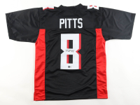 Kyle Pitts Signed Jersey (Beckett) at PristineAuction.com