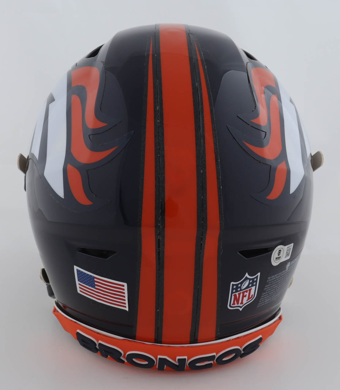 Von Miller Signed Broncos Full-Size Authentic On-Field Speed-Flex Helmet With Oakley Visor (Beckett) at PristineAuction.com Von Miller Signed Broncos Full-Size Authentic On-Field Speed-Flex Helmet With Oakley Visor (Beckett) at PristineAuction.com