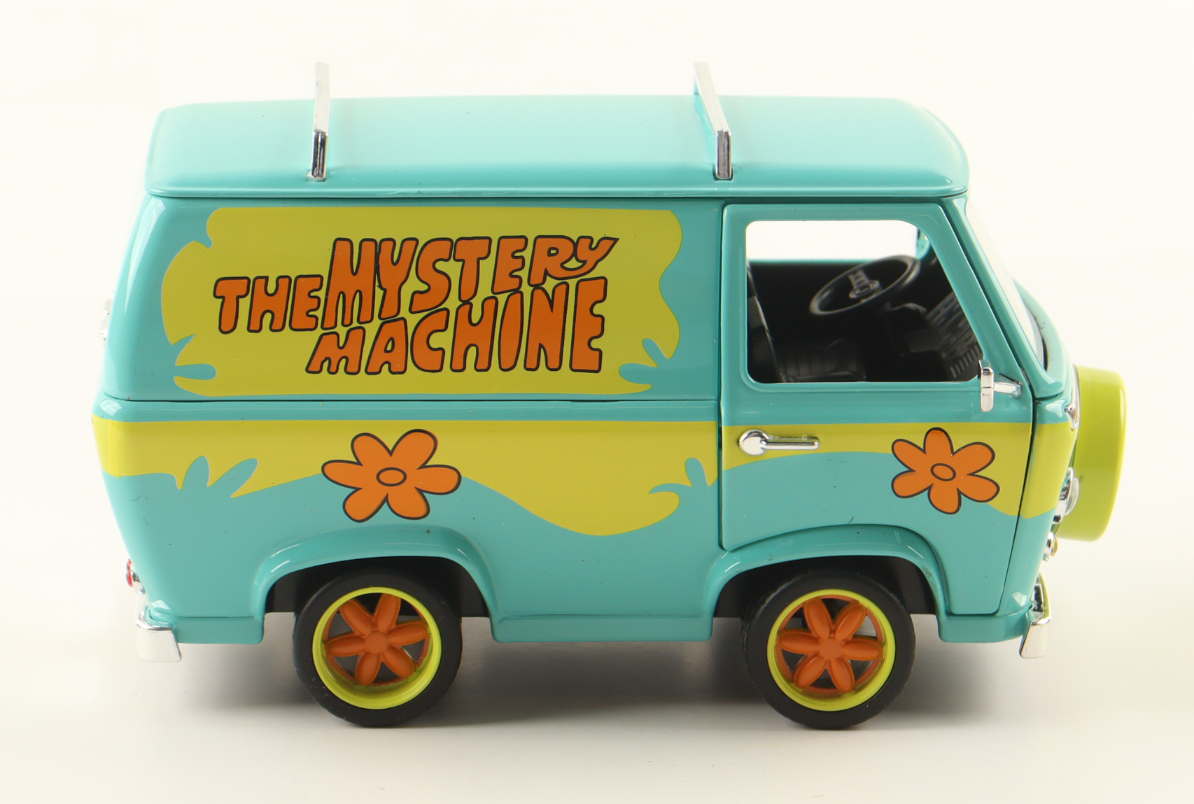 Matthew Lillard Signed "Scooby Doo" The Mystery Machine 1:24 Diecast Van Inscribed "Zoinks!" (Beckett) at PristineAuction.com Matthew Lillard Signed "Scooby Doo" The Mystery Machine 1:24 Diecast Van Inscribed "Zoinks!" (Beckett) at PristineAuction.com