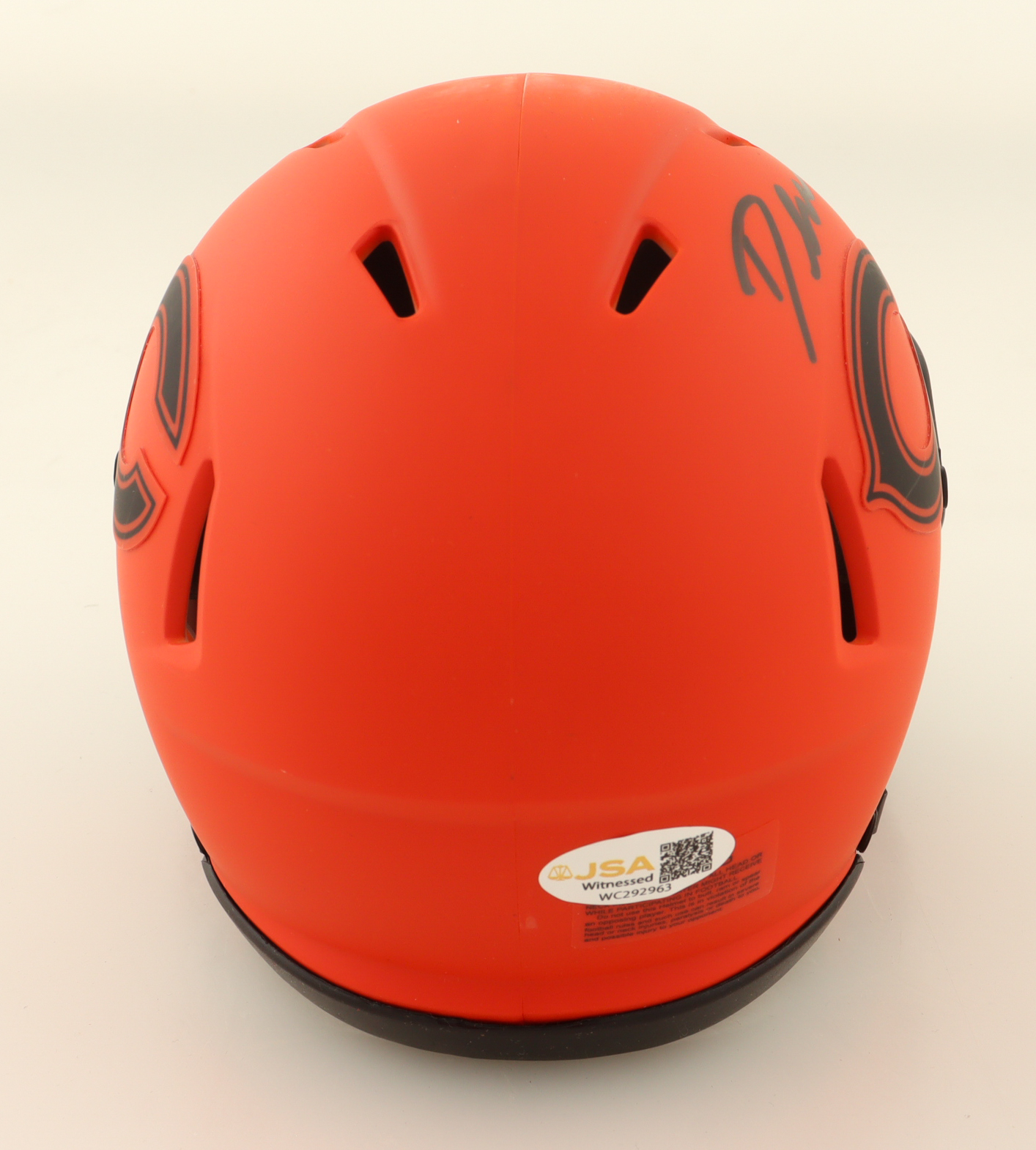 D'Andre Swift Signed Bears Rave Alternate Speed Mini Helmet (JSA) at PristineAuction.com D'Andre Swift Signed Bears Rave Alternate Speed Mini Helmet (JSA) at PristineAuction.com