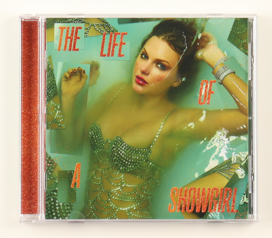 Taylor Swift Signed "The Life of a Showgirl" CD Album Insert (PSA) at PristineAuction.com Taylor Swift Signed "The Life of a Showgirl" CD Album Insert (PSA) at PristineAuction.com