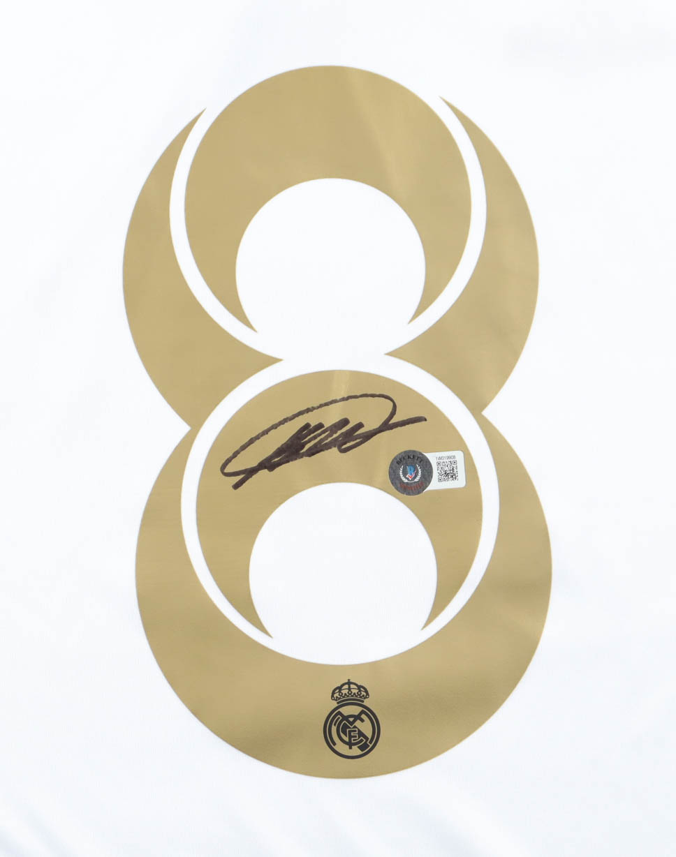 Kaka Signed Real Madrid CF Adidas Authentic Jersey (Beckett) at PristineAuction.com Kaka Signed Real Madrid CF Adidas Authentic Jersey (Beckett) at PristineAuction.com