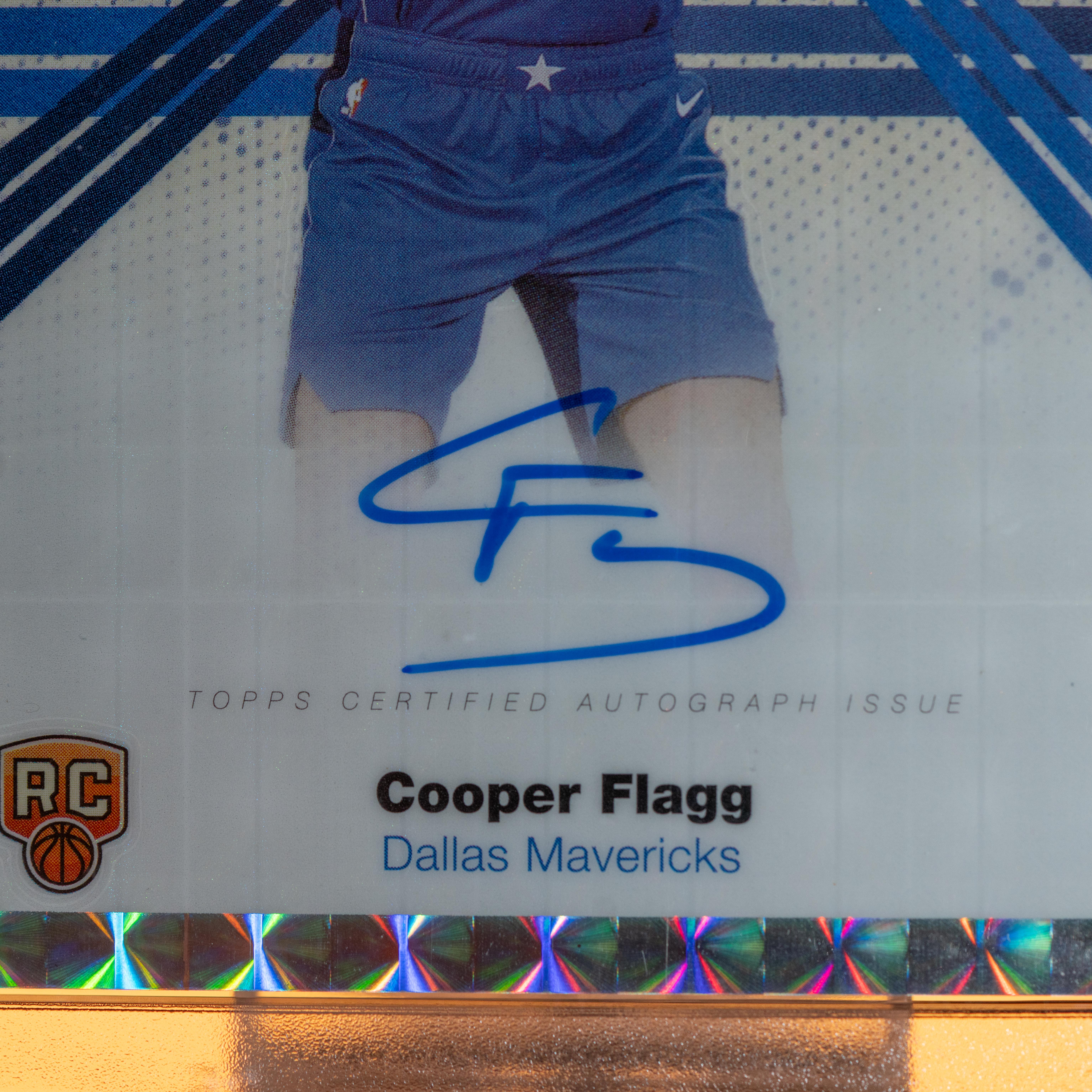Cooper Flagg 2025-26 Topps Chrome Next Stop Signatures Geometric Orange Refractor #NS-CF #24/25 at PristineAuction.com Cooper Flagg 2025-26 Topps Chrome Next Stop Signatures Geometric Orange Refractor #NS-CF #24/25 at PristineAuction.com