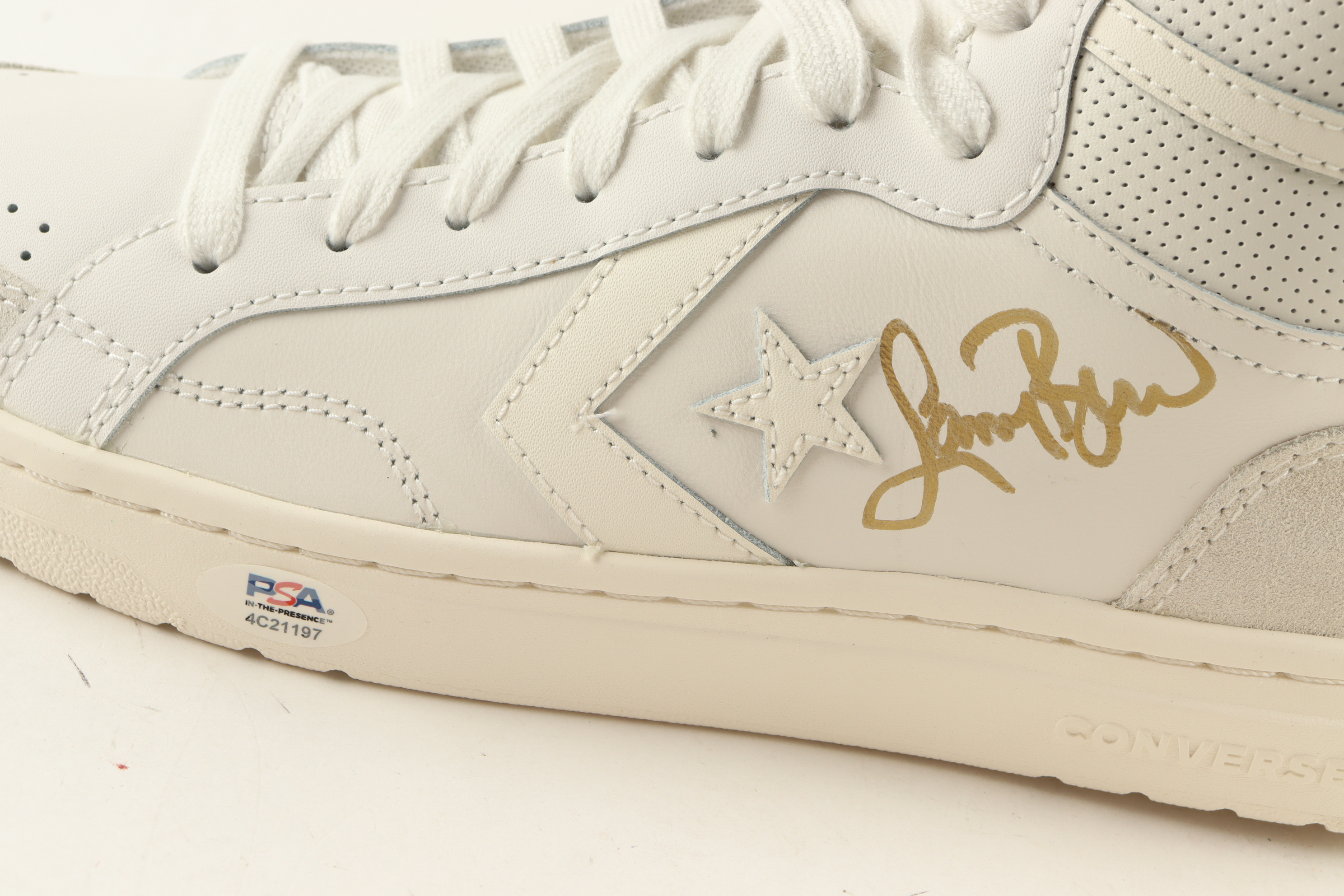 Larry Bird Signed Set of (2) Converse All Star White Leather Basketball Shoes (Beckett & PSA) at PristineAuction.com Larry Bird Signed Set of (2) Converse All Star White Leather Basketball Shoes (Beckett & PSA) at PristineAuction.com