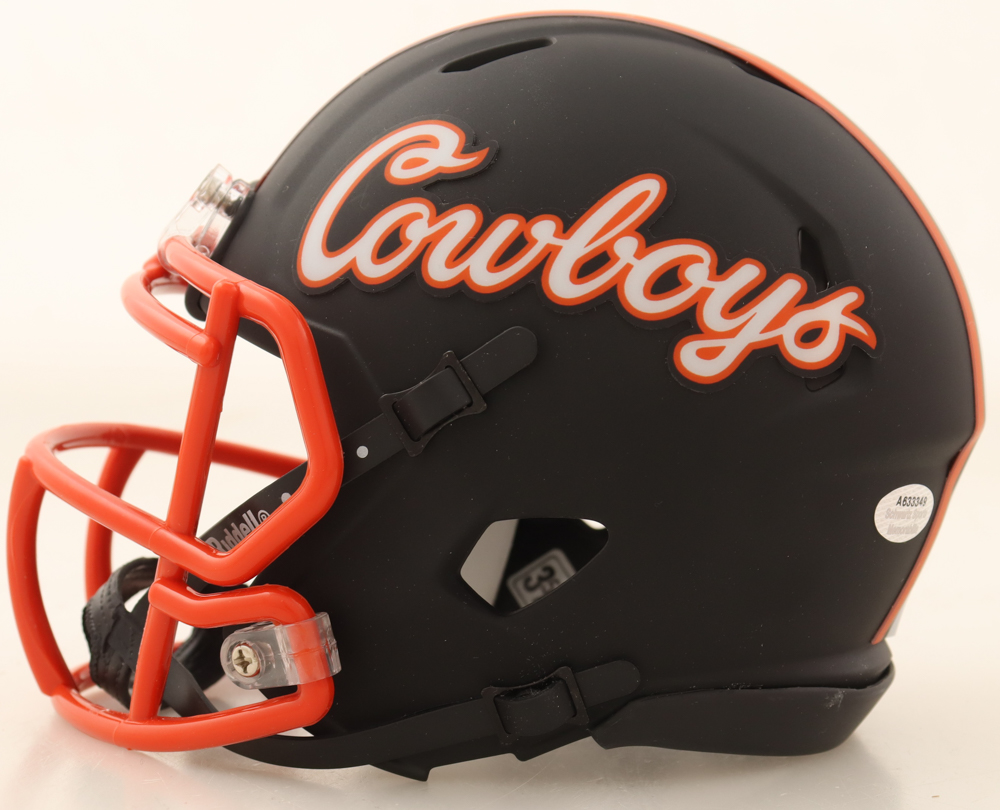Barry Sanders Signed Oklahoma State Cowboys Speed Mini Helmet (Schwartz) at PristineAuction.com Barry Sanders Signed Oklahoma State Cowboys Speed Mini Helmet (Schwartz) at PristineAuction.com