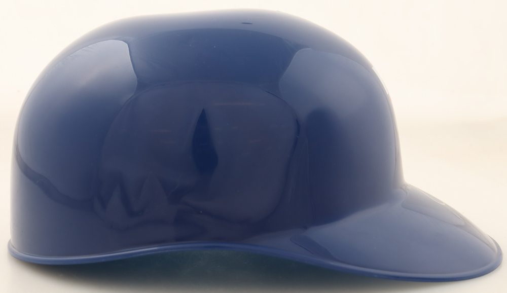 Juan Gonzalez Signed Rangers Full-Size Batting Helmet Inscribed "434 HR's" (Schwartz) at PristineAuction.com Juan Gonzalez Signed Rangers Full-Size Batting Helmet Inscribed "434 HR's" (Schwartz) at PristineAuction.com