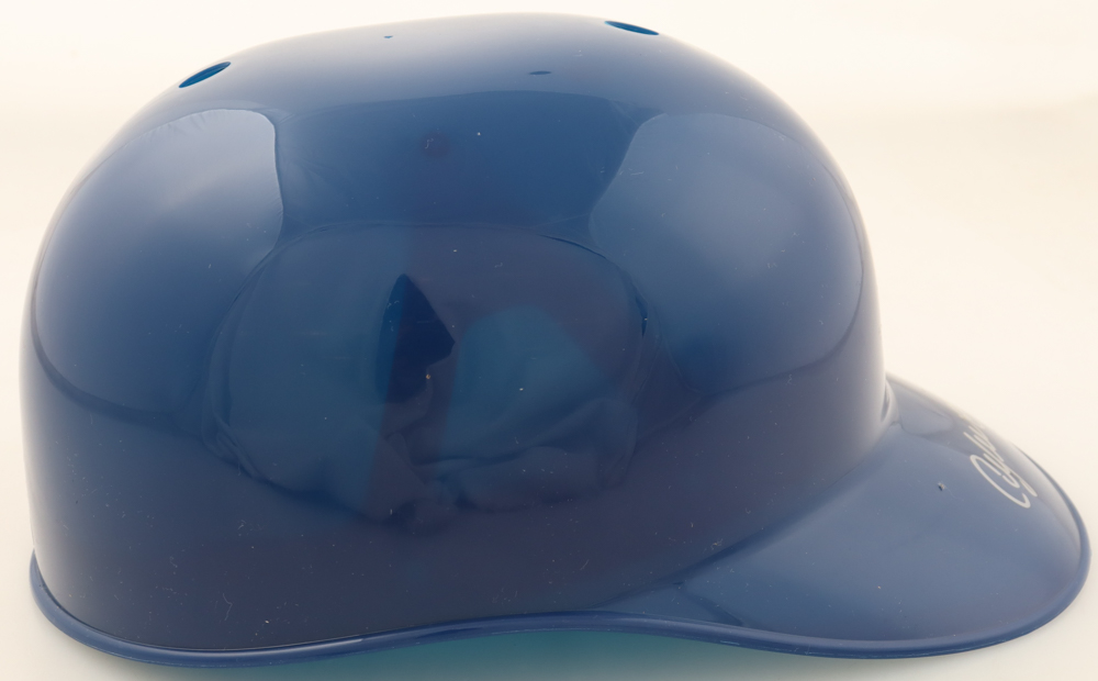 Andre Dawson Signed Cubs Full-Size Batting Helmet (Schwartz) at PristineAuction.com Andre Dawson Signed Cubs Full-Size Batting Helmet (Schwartz) at PristineAuction.com