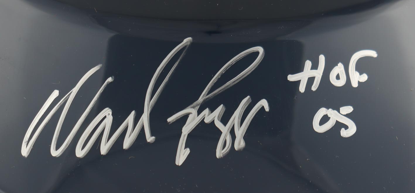 Wade Boggs Signed Red Sox Full-Size Batting Helmet Inscribed "HOF 05" (Schwartz) at PristineAuction.com Wade Boggs Signed Red Sox Full-Size Batting Helmet Inscribed "HOF 05" (Schwartz) at PristineAuction.com
