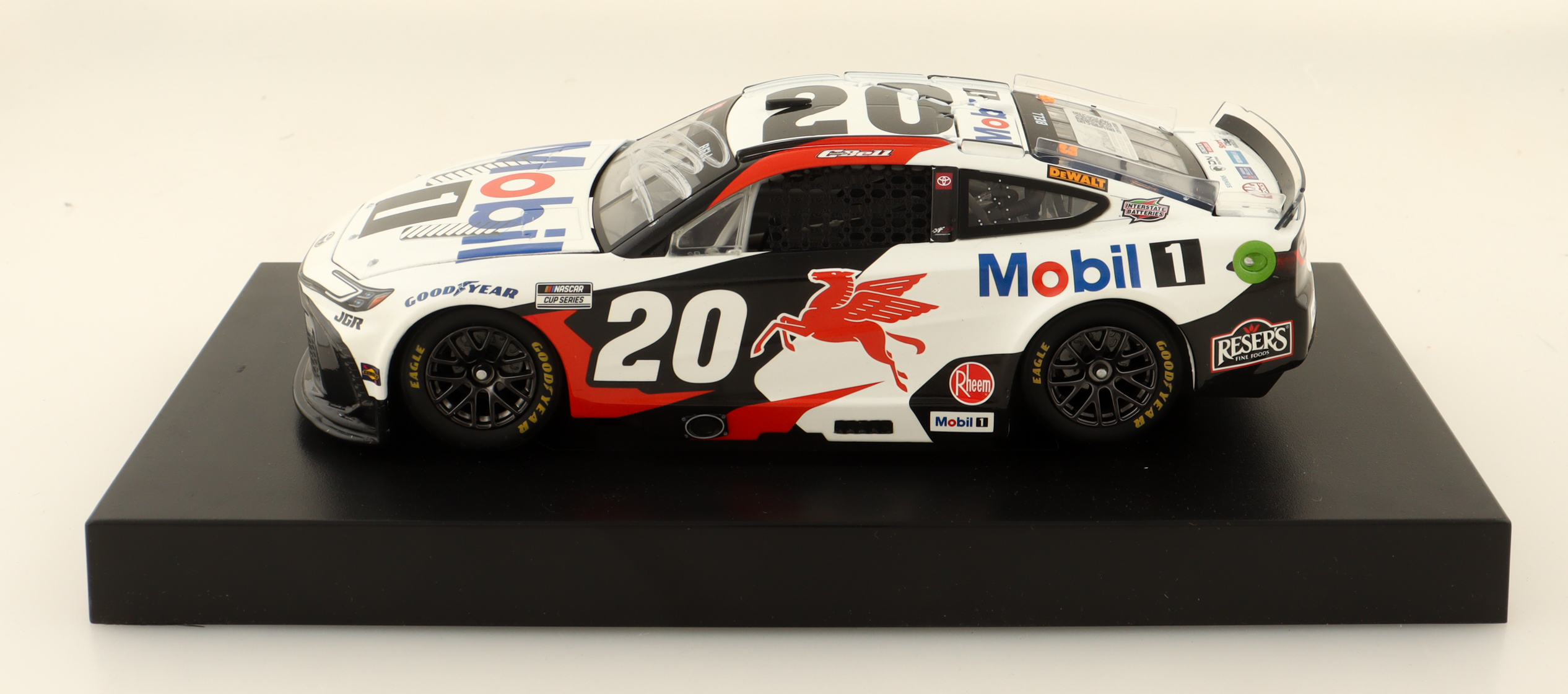 Christopher Bell Signed 2025 #20 Mobil 1 Camry | 1:24 Diecast Car (Bell COA) at PristineAuction.com Christopher Bell Signed 2025 #20 Mobil 1 Camry | 1:24 Diecast Car (Bell COA) at PristineAuction.com