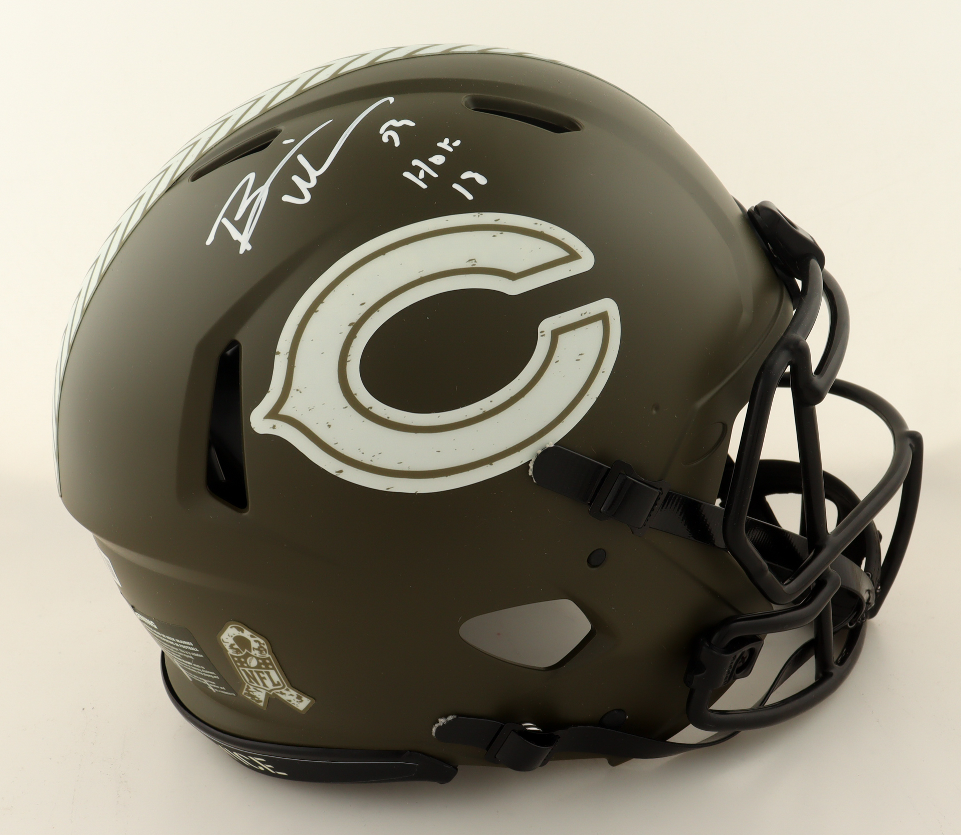 Brian Urlacher Signed Bears Full-Size Authentic On-Field Salute To Service Alternate Speed Helmet Inscribed "HOF 18" (Beckett) at PristineAuction.com Brian Urlacher Signed Bears Full-Size Authentic On-Field Salute To Service Alternate Speed Helmet Inscribed "HOF 18" (Beckett) at PristineAuction.com